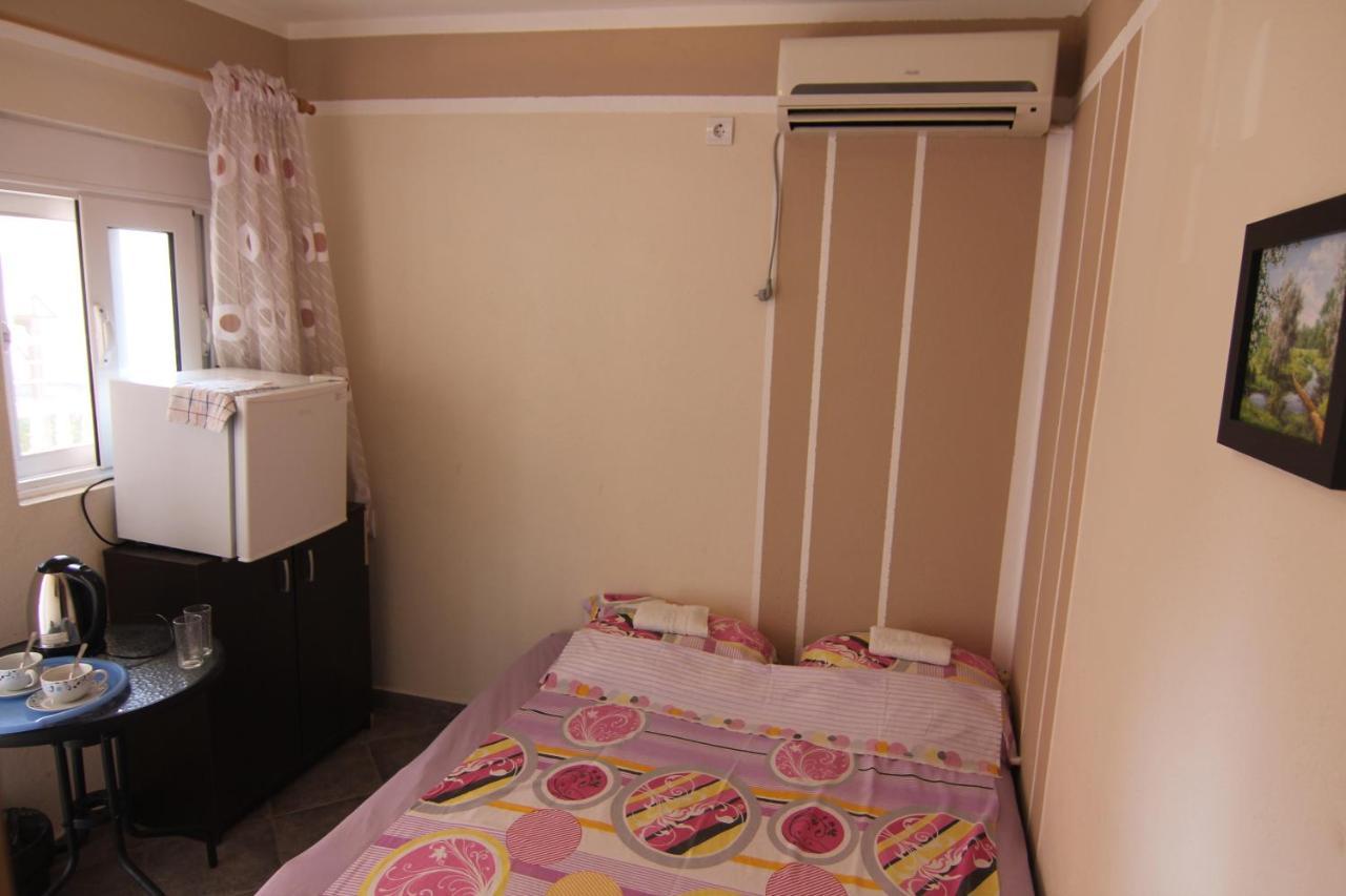Apartments In Villa Viktoria سوتوموري المظهر الخارجي الصورة