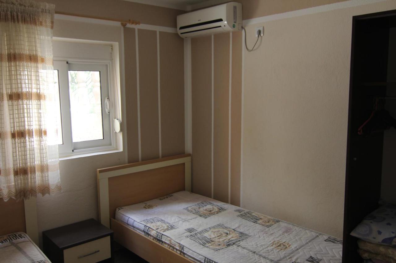 Apartments In Villa Viktoria سوتوموري المظهر الخارجي الصورة