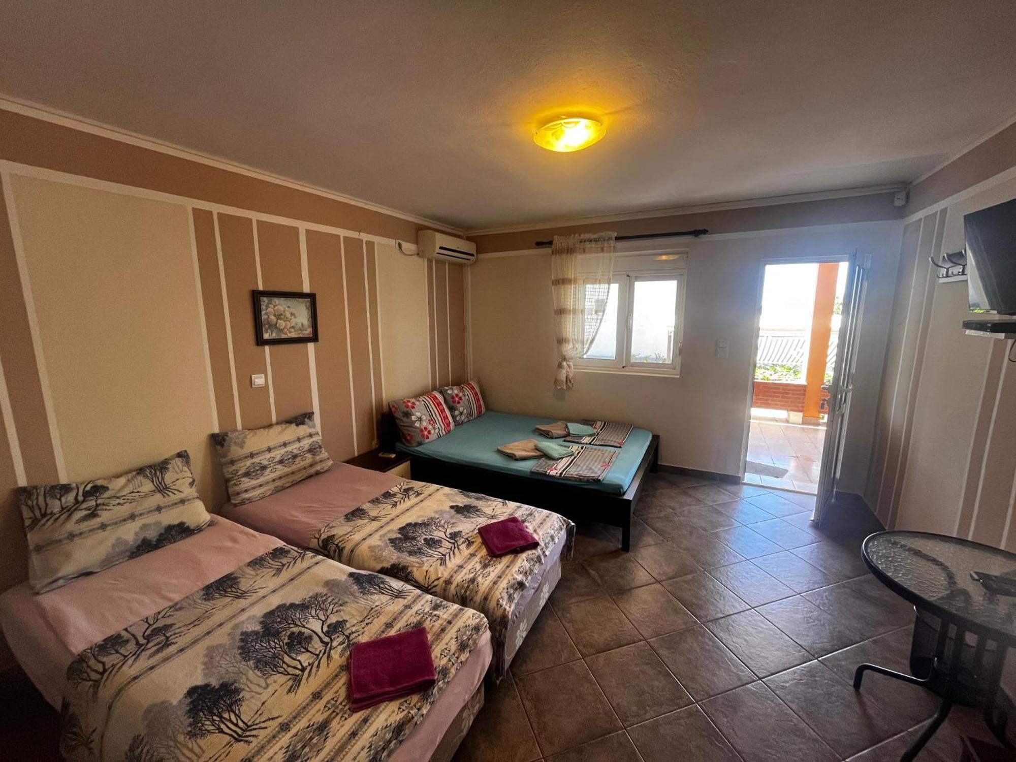 Apartments In Villa Viktoria سوتوموري المظهر الخارجي الصورة