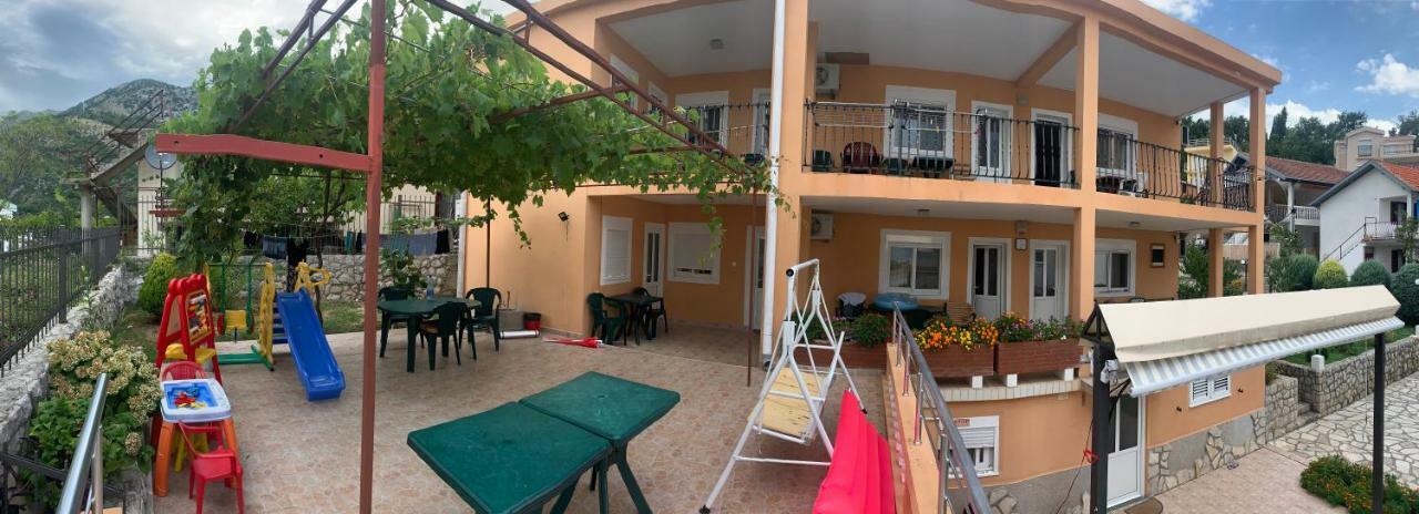 Apartments In Villa Viktoria سوتوموري المظهر الخارجي الصورة